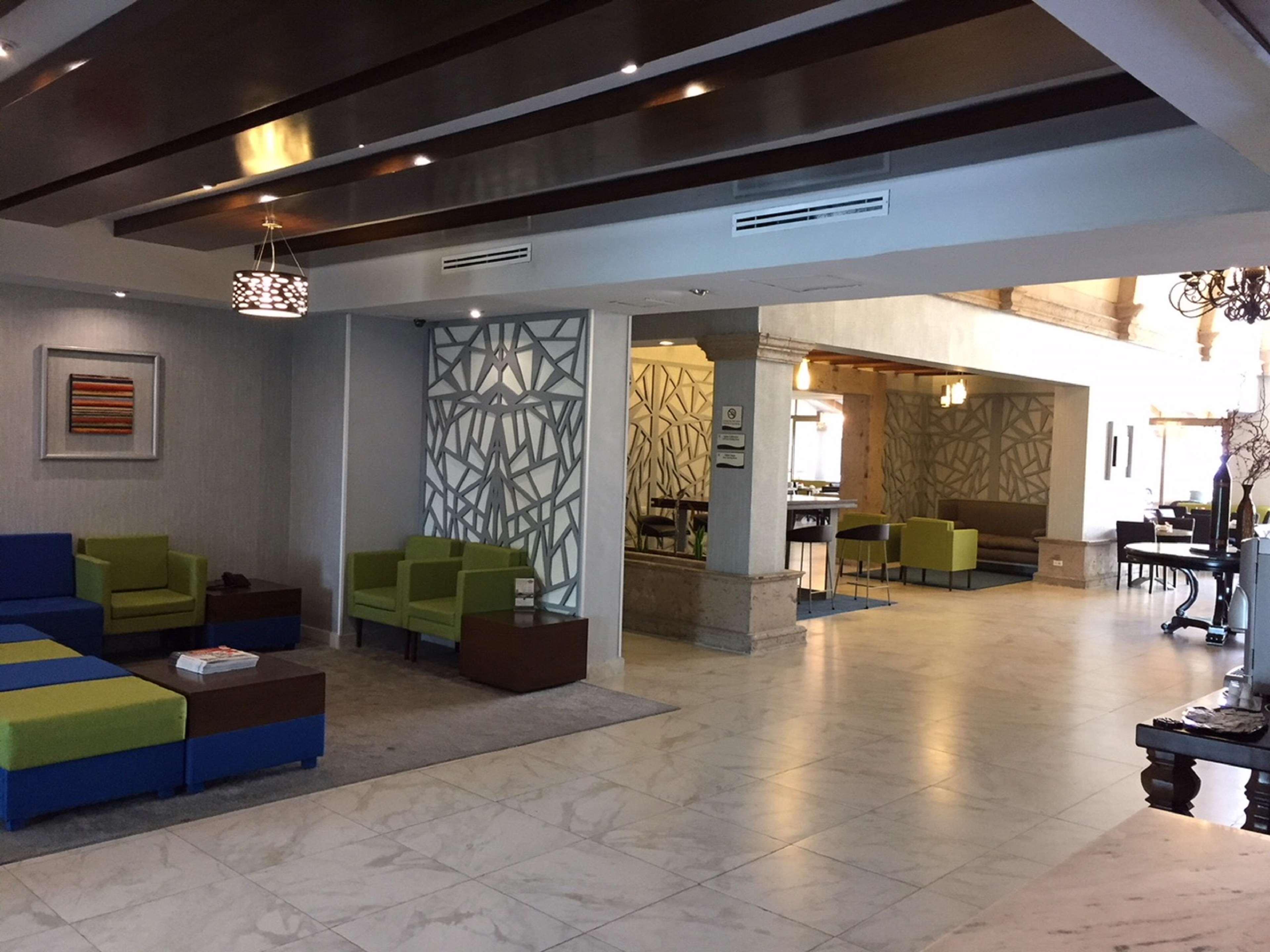 Doubletree Suites By Hilton Saltillo Zewnętrze zdjęcie